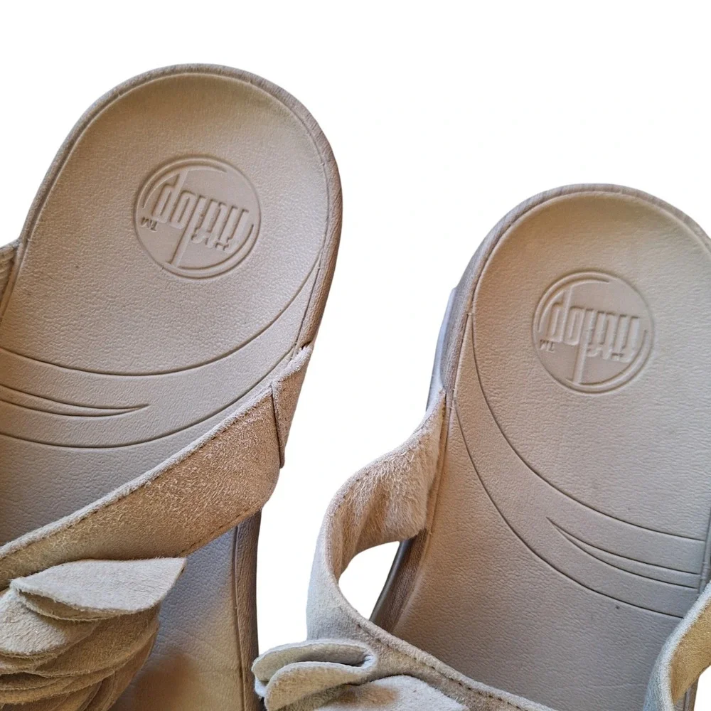 FitFlop Frou Thong Sandal Ruffle Flower Flip Flop Comfort Sandal Womens 8
